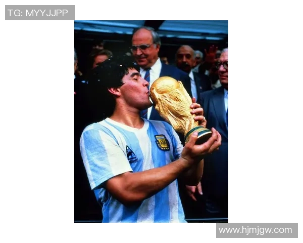 全球足球十号球星传奇:从贝利到梅西的光辉岁月与精彩瞬间 全球足球十号球星传奇:从贝利到梅西的光辉岁月与精彩瞬间