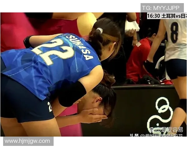 球场上泪水飘洒,球星情深难言 球场上泪水飘洒,球星情深难言