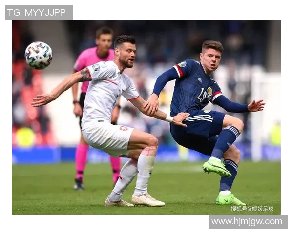 法国足球巨星奥洛特精彩瞬间展现速度与力量的完美结合 法国足球巨星奥洛特精彩瞬间展现速度与力量的完美结合