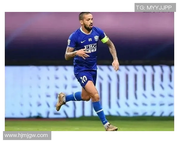 足球球星归队重返母队赛场再展雄风助力俱乐部冲击新高峰 足球球星归队重返母队赛场再展雄风助力俱乐部冲击新高峰